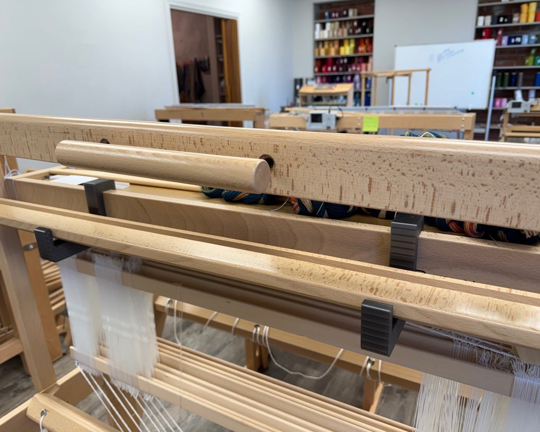 Entire Spring Beater supported by the Beater Holder