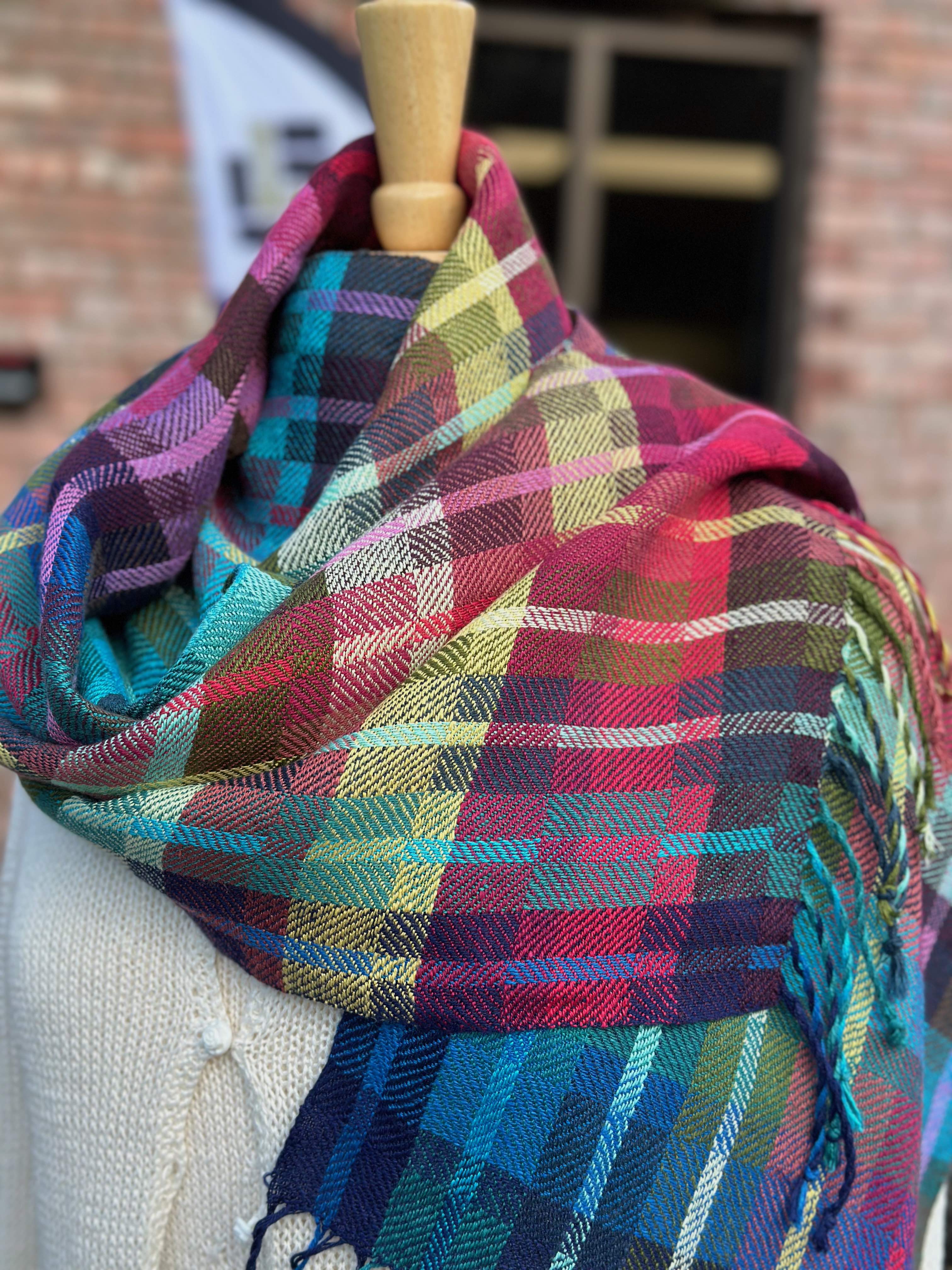 Colors of the Wind Linen Scarf - Pattern and Yarn Kit